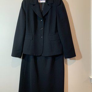 Women's Suit